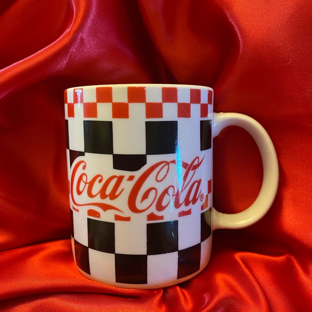 1996 Coca-Cola Brand Dinnerware & Mugs
